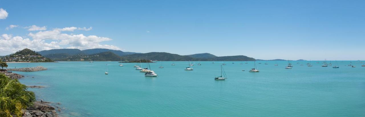 At Marina Shores Airlie Beach Extérieur photo View of the bay